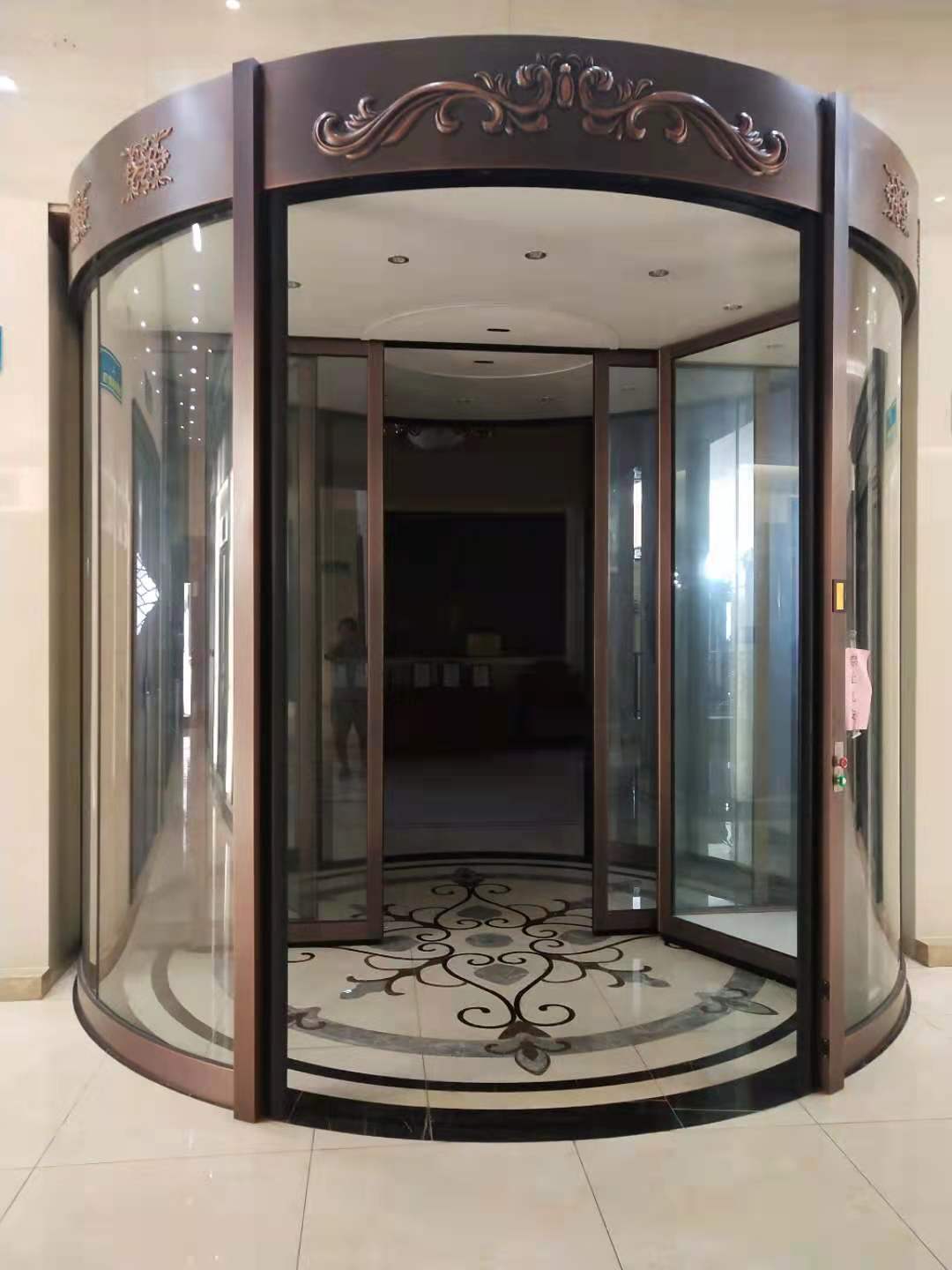 玻璃銅門(mén)實(shí)物圖片